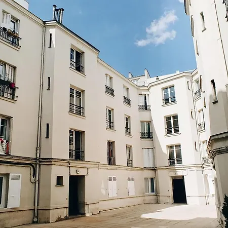 Charming And Cozy Near Montparnasse Paris