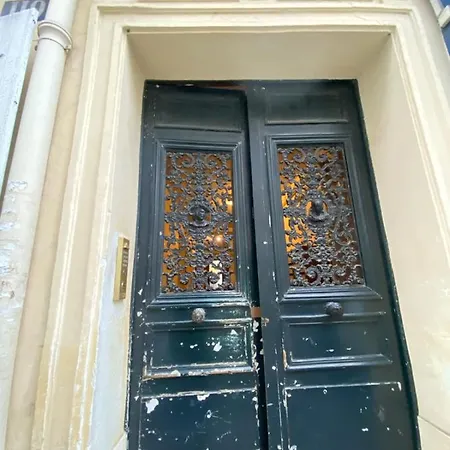 Charming And Cozy Near Montparnasse Apartment